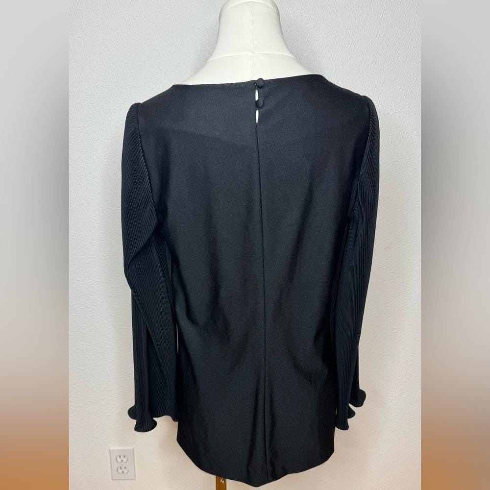 VTG 70s Koret of California Women's pleaded‎ blouse with square neckline. - Picture 8 of 13
